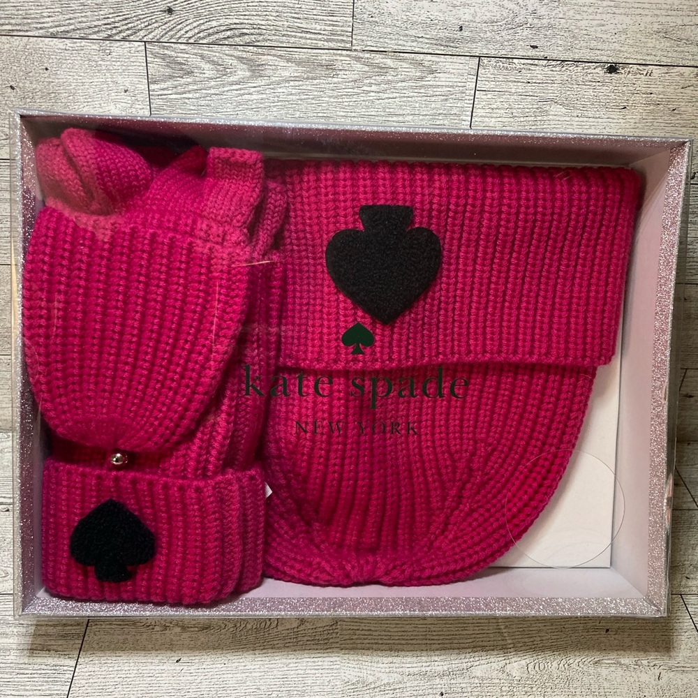 NEW Kate Spade Hat And Glove Gift Set Pink Beanie Chenille Patch Box Set